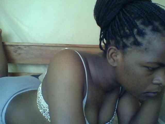 Cute-lizah webcam