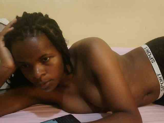 Cute-lizah webcam