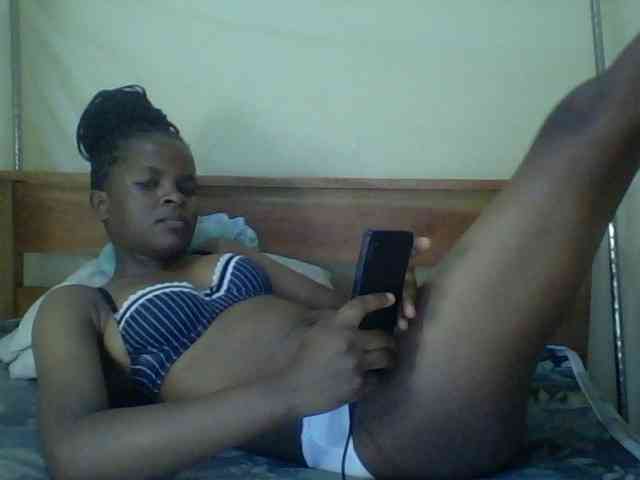 Cute-lizah webcam