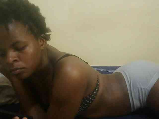 Cute-lizah webcam