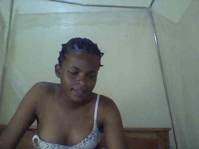 Cute-lizah webcam