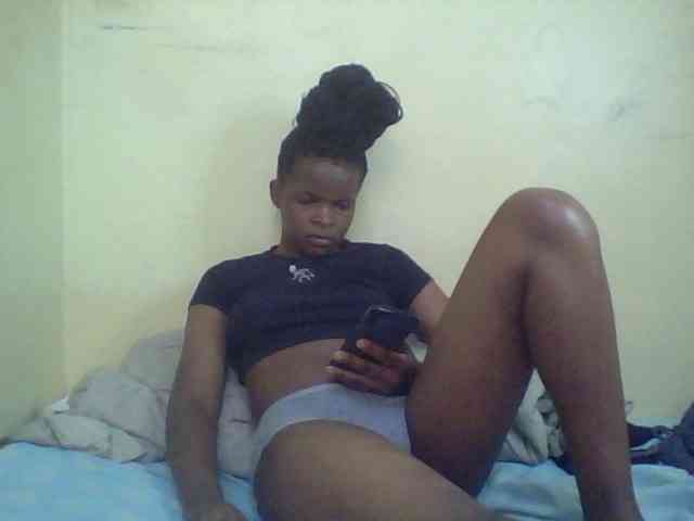 Cute-lizah webcam