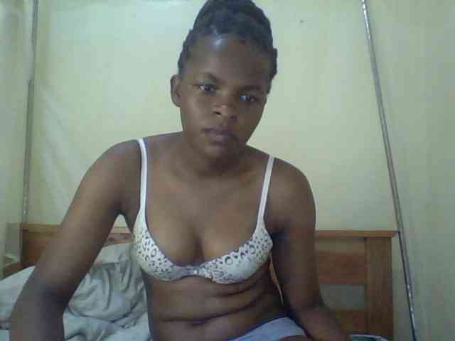 Cute-lizah webcam
