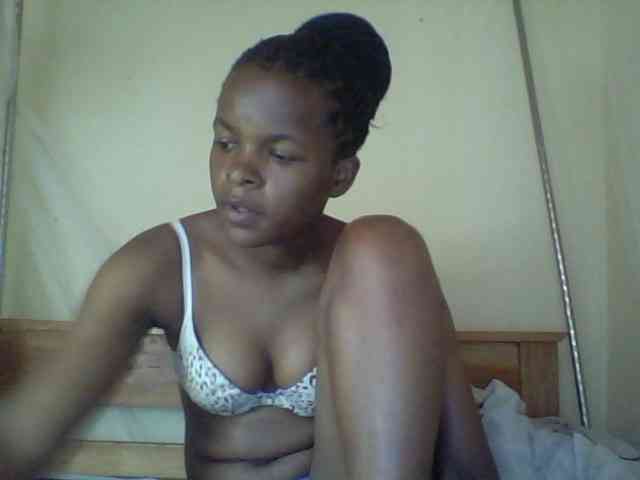 Cute-lizah webcam