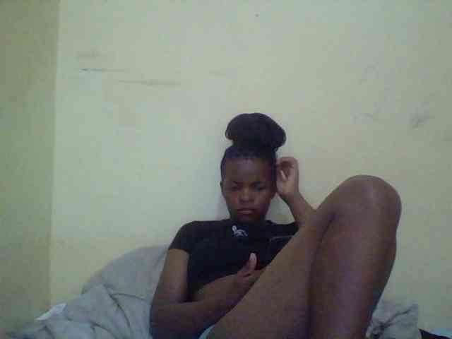 Cute-lizah webcam