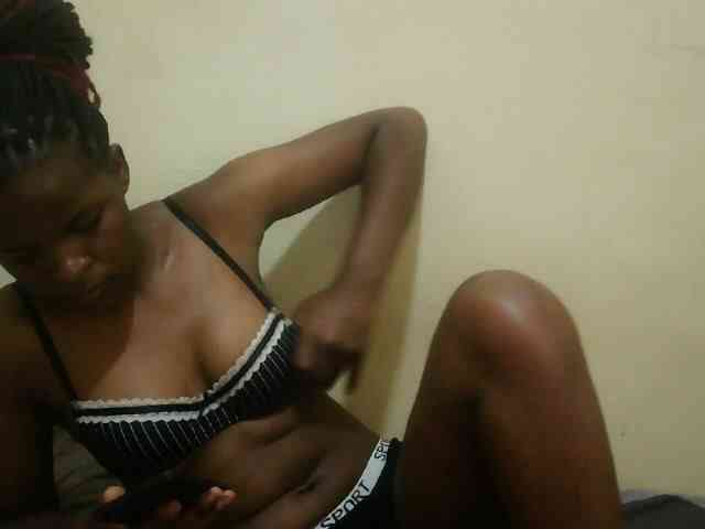 Cute-lizah webcam