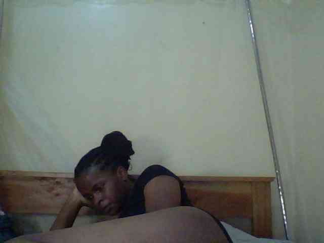 Cute-lizah webcam