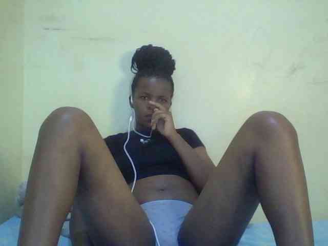 Cute-lizah webcam