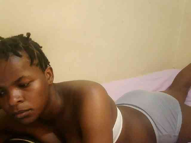 Cute-lizah webcam