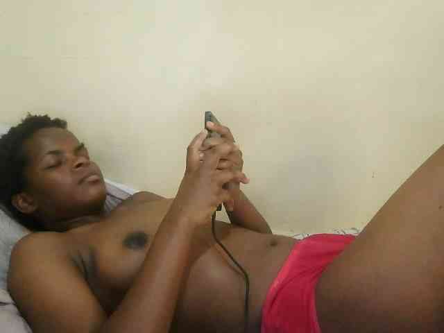 Cute-lizah webcam