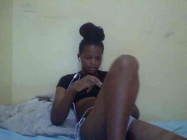 Cute-lizah webcam