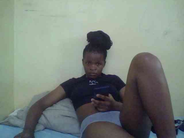Cute-lizah webcam