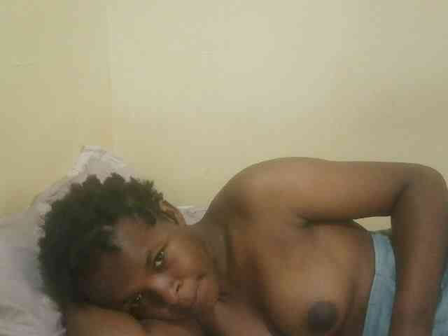 Cute-lizah webcam