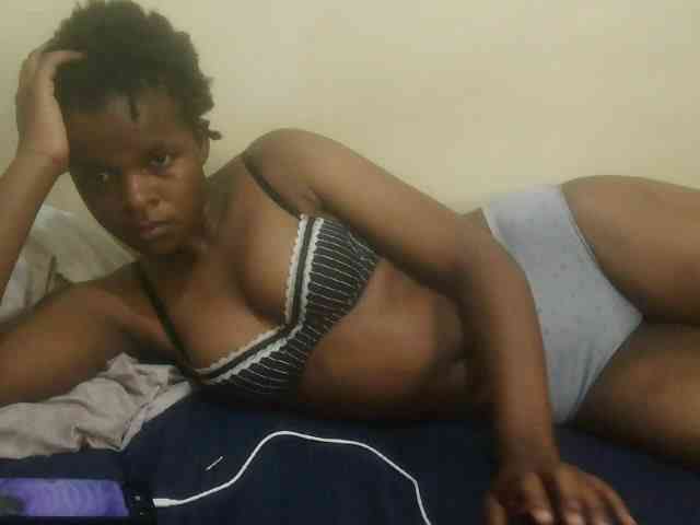 Cute-lizah webcam