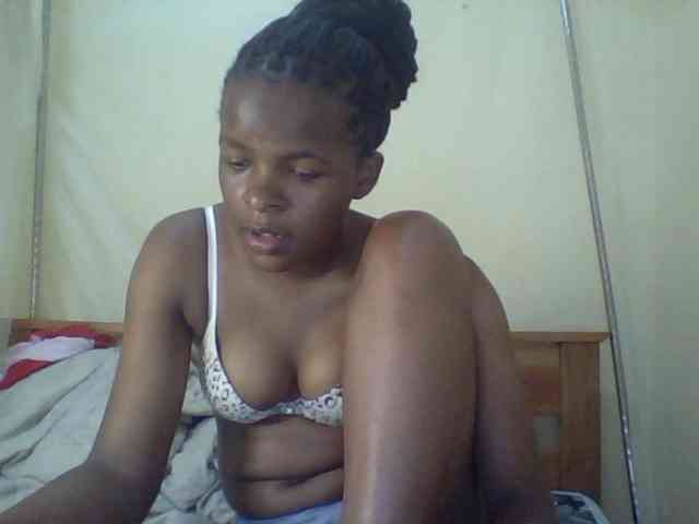 Cute-lizah webcam
