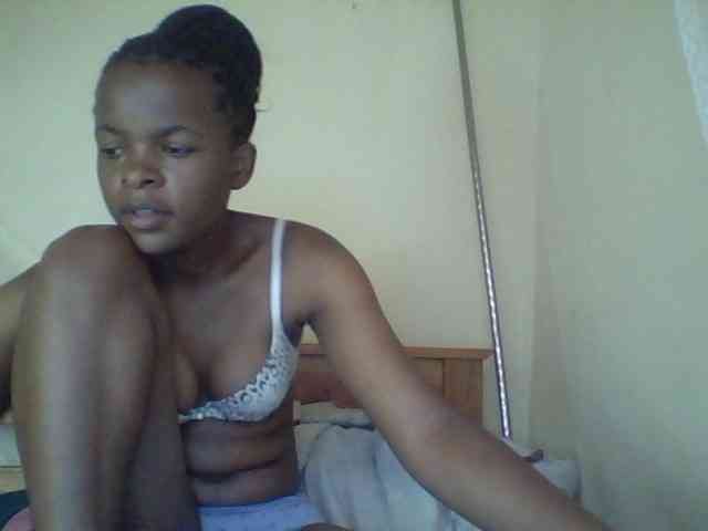 Cute-lizah webcam
