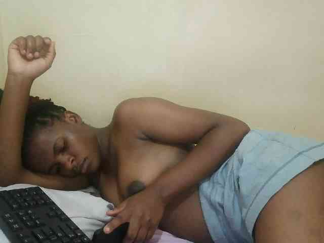 Cute-lizah webcam