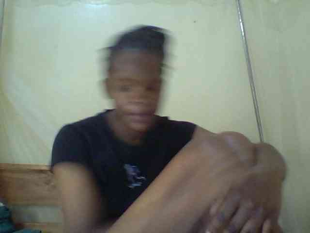 Model: Cute-lizah