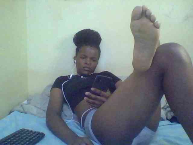 Cute-lizah webcam