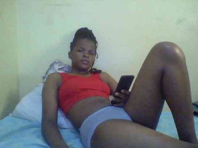 Cute-lizah webcam