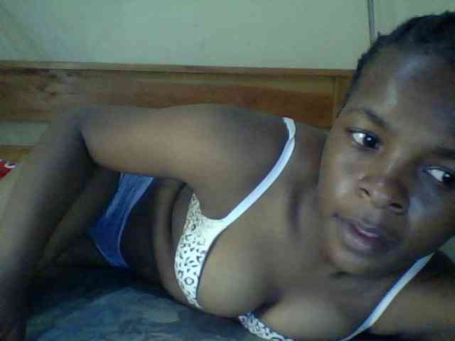 Cute-lizah webcam