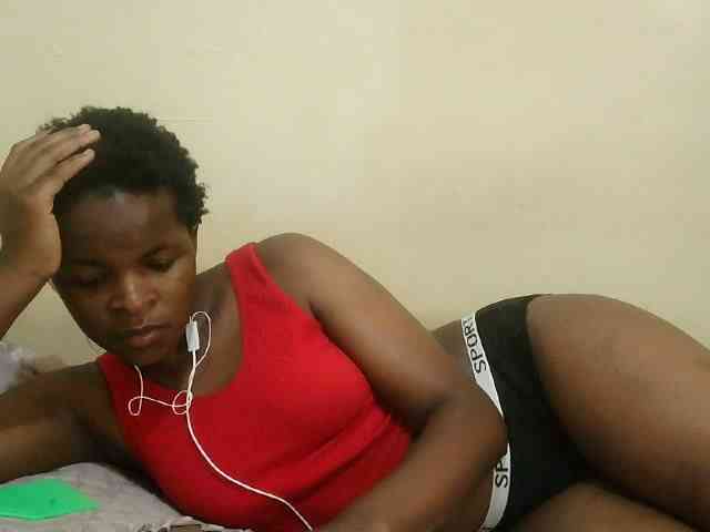 Cute-lizah webcam