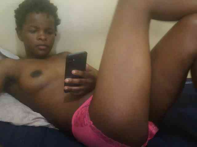 Cute-lizah webcam