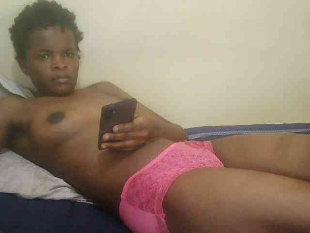 Cute-lizah webcam
