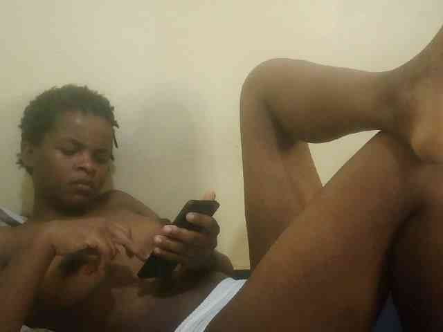 Cute-lizah webcam