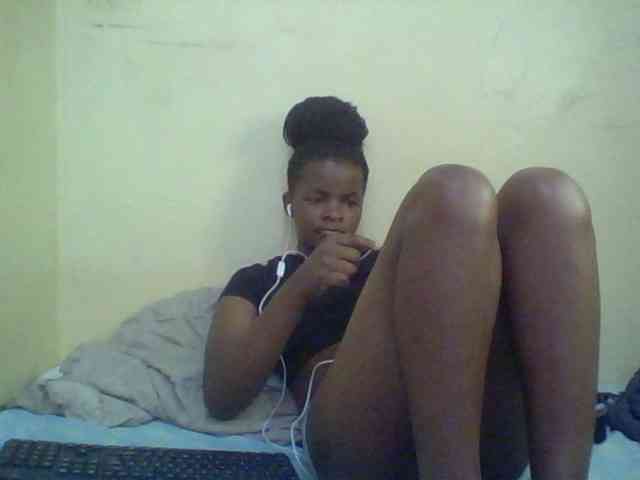 Cute-lizah webcam
