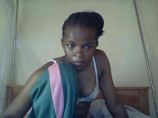 Cute-lizah webcam