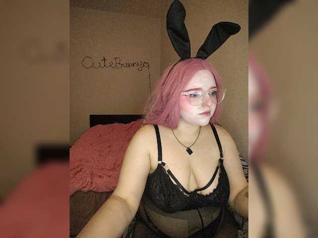 _CuteBunny_ live cam preview