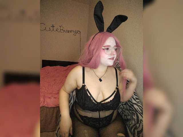 _CuteBunny_ live cam preview