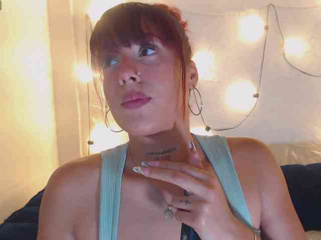 KarlaaDoll webcam