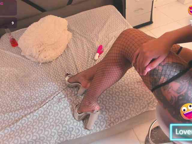 KarlaaDoll webcam