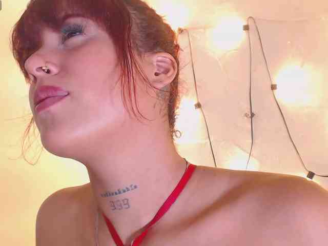 KarlaaDoll webcam