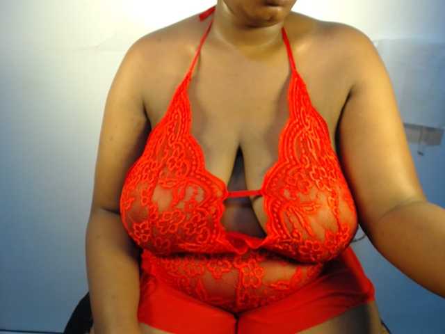 Sexydoll888, en directo ahora en BongaCams