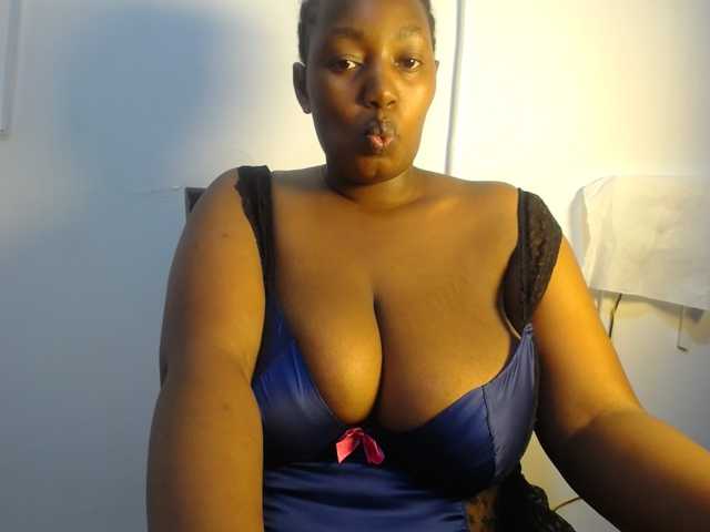 Sexydoll888 live cam on BongaCams