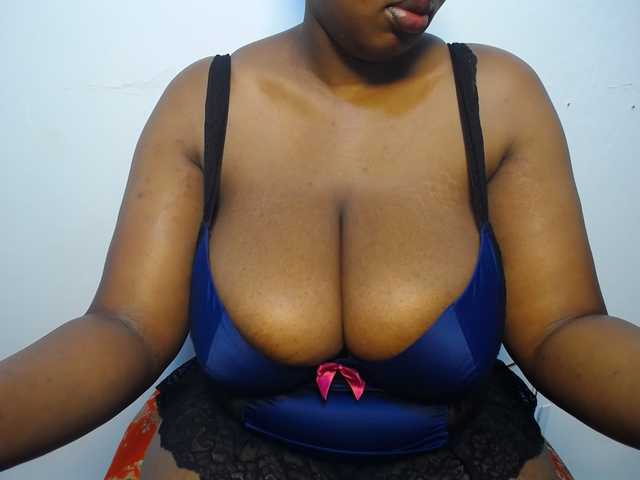 Sexydoll888 live cam on BongaCams