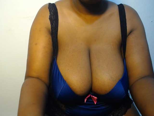 Sexydoll888 live cam on BongaCams