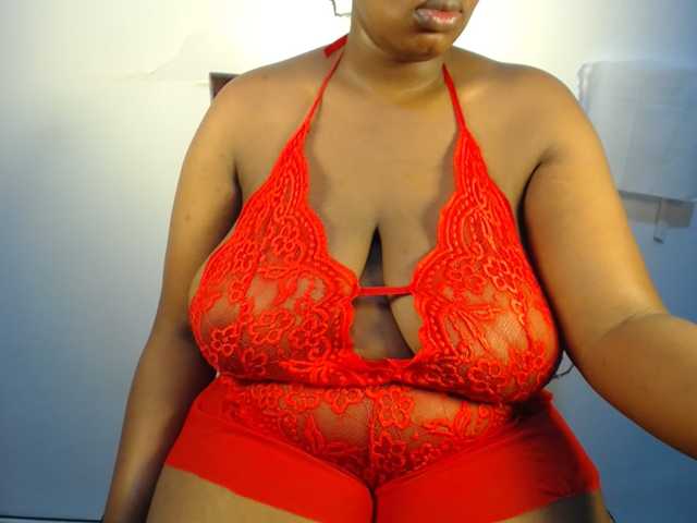 Sexydoll888, en directo ahora en BongaCams
