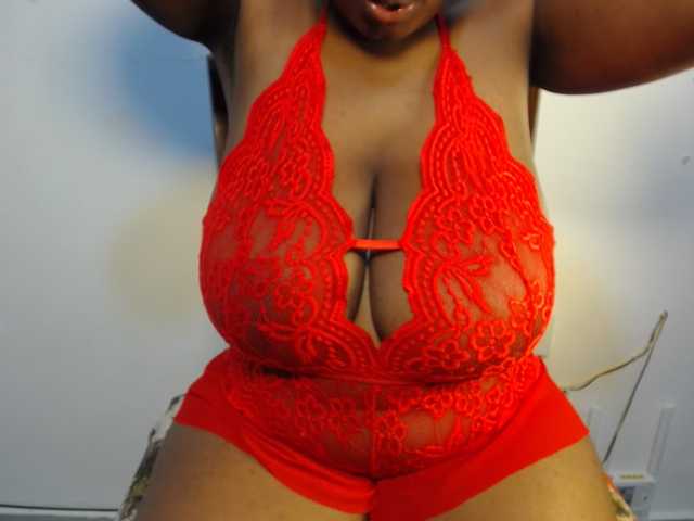 Sexydoll888 live cam on BongaCams