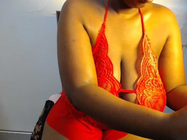 Sexydoll888, en directo ahora en BongaCams