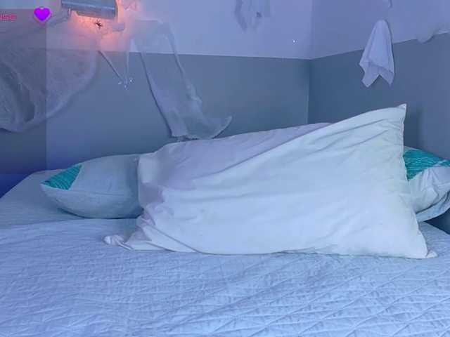 skinnylittlemommy live cam preview