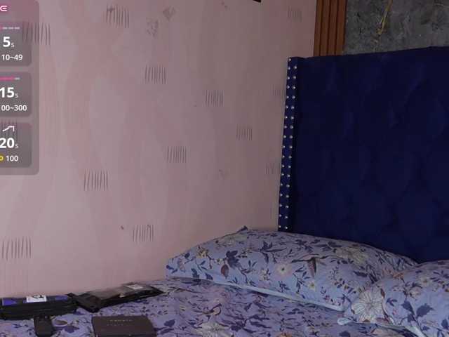 skinnylittlemommy live cam on BongaCams