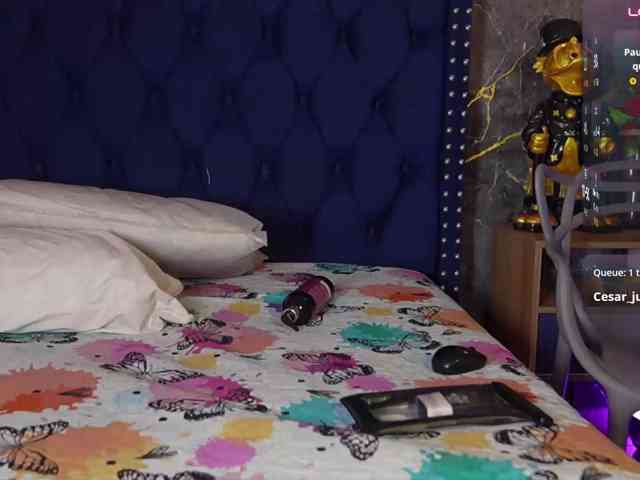 skinnylittlemommy's webcam live show