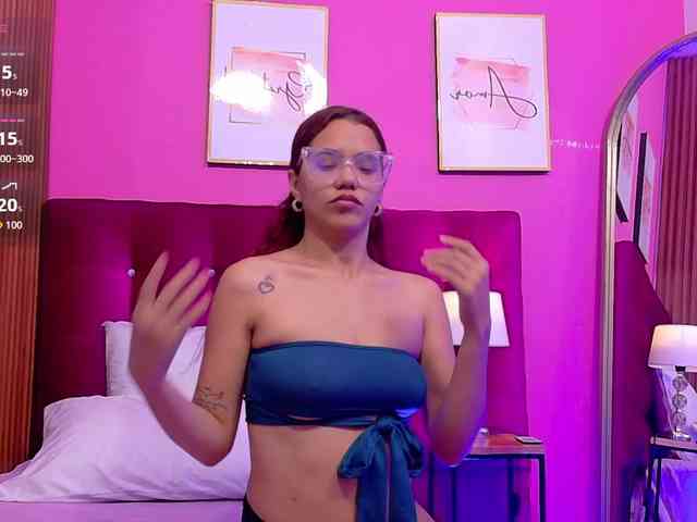 skinnylittlemommy webcam