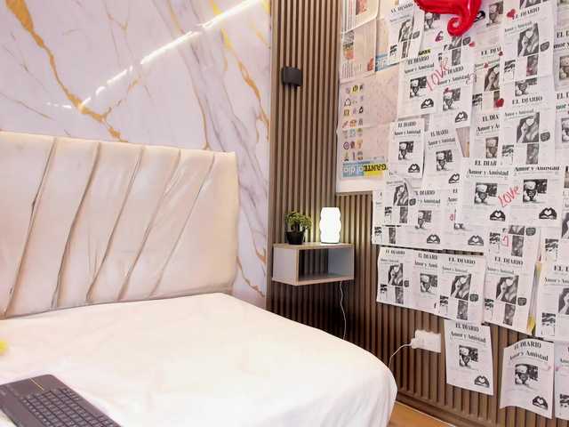 sweetemily-x live cam on BongaCams