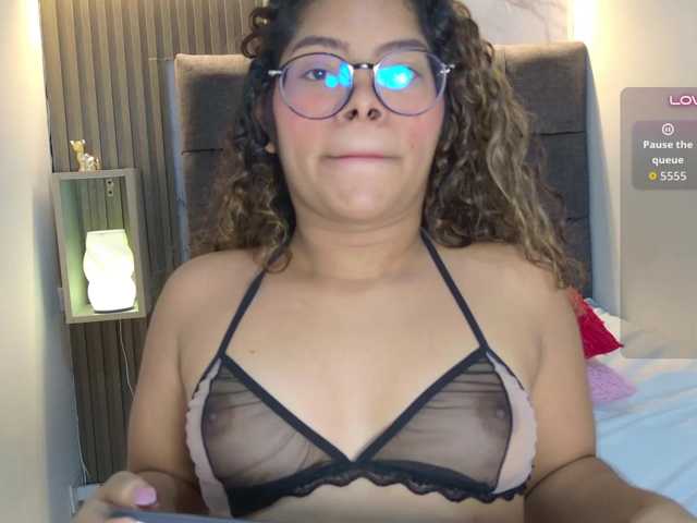 sweetemily-x live cam on BongaCams