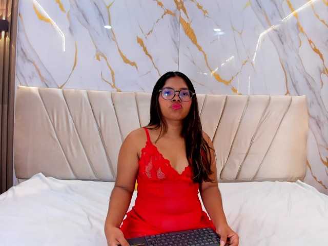 sweetemily-x live cam on BongaCams
